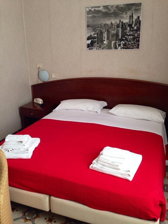 Hotel Pina