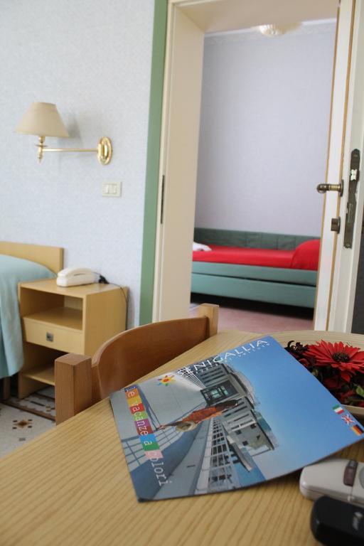 Hotel Pina 3*