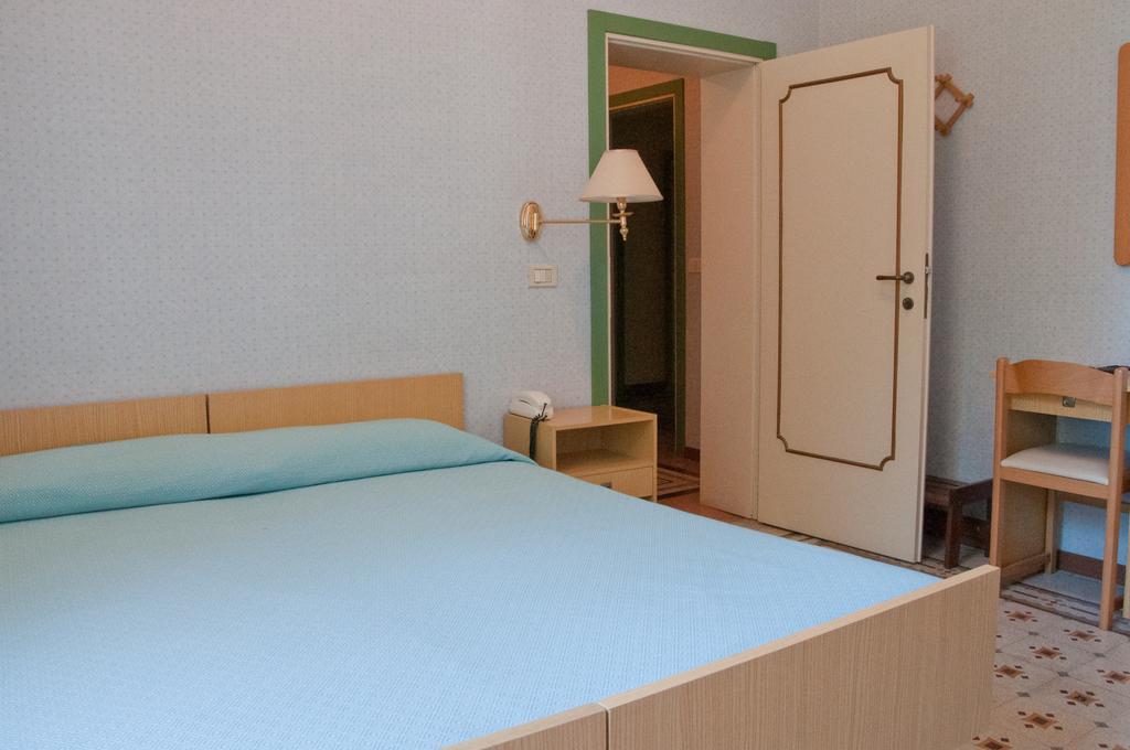 Hotel Pina