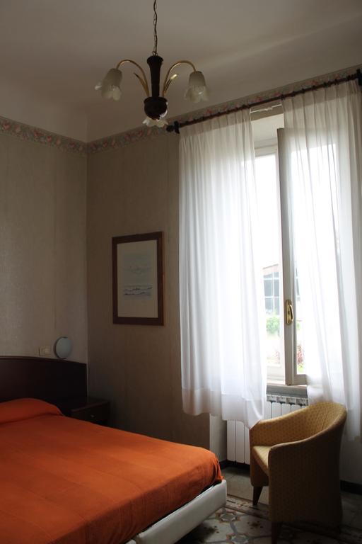 Hotel Pina