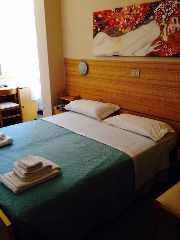 Pina Hotel 3*