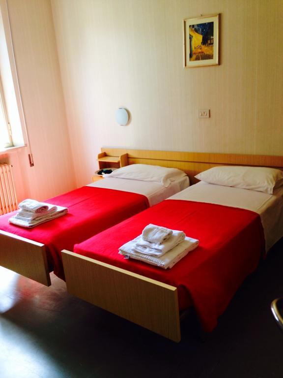 Hotel Pina 3*