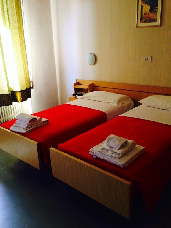 Hotel Pina 3*