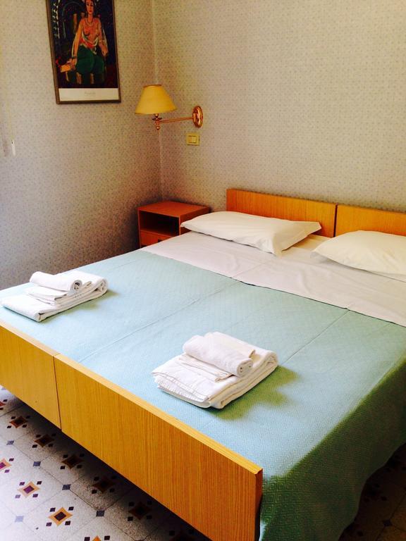 Pina Hotel 3*